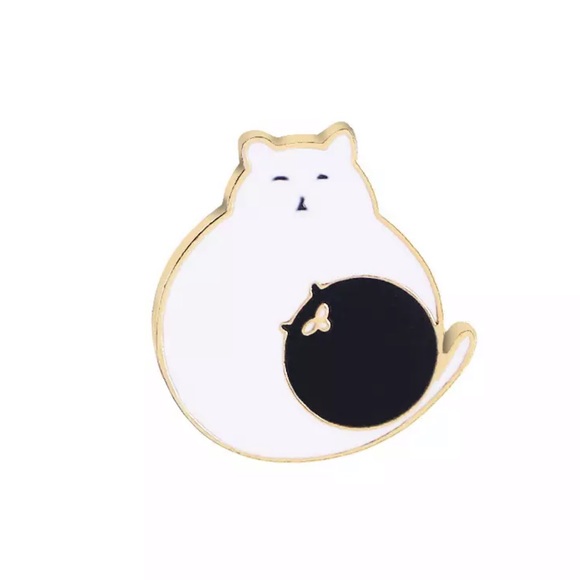 Accessories - NEW FAT CAT ENAMEL PIN